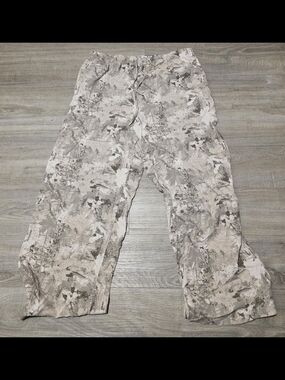 Sincerely Jules Wide Leg Pants in Beige & Gray Abstract Print